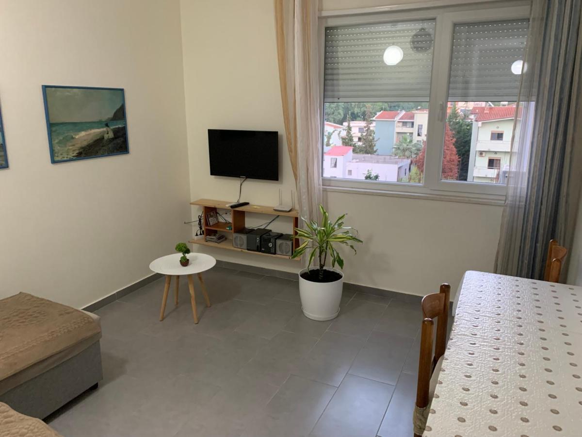 Apartament Klea In Strandnaehe Toplage Durres Exterior photo